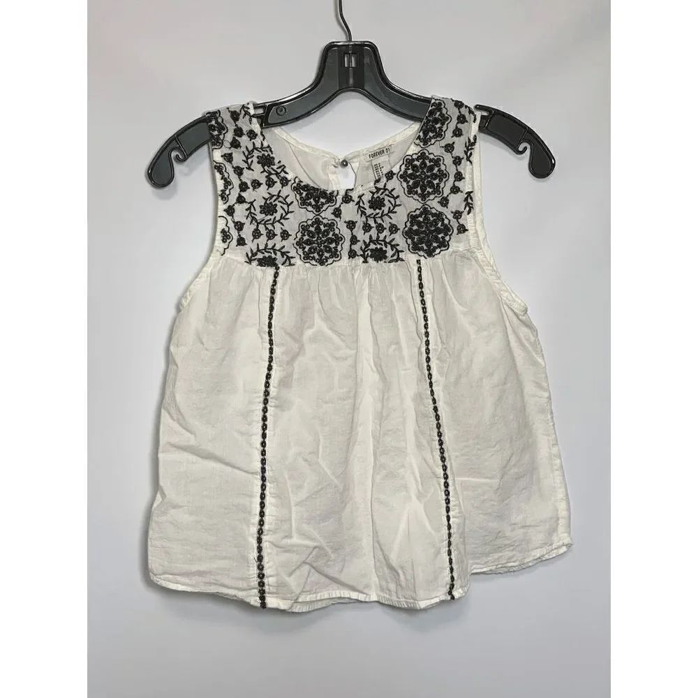 Forever 21 Cotton Embroidered Tank Size Small